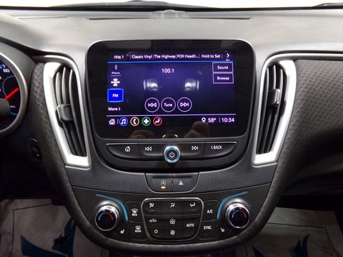 Used 2023 Chevrolet Malibu LT w/ Driver Confidence Package image 18