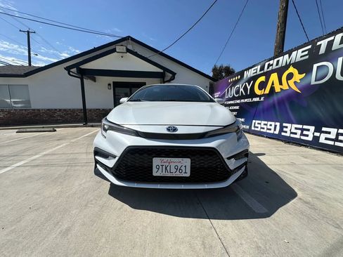 Used 2025 Toyota Corolla SE FWD image 16