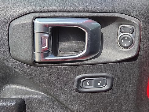 Used 2023 Jeep Wrangler Unlimited Sport AWD/4WD image 13