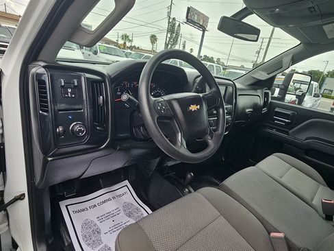 Used 2018 Chevrolet Silverado 2500 W/T w/ WT Convenience Package AWD/4WD image 17