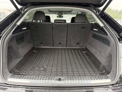 Certified 2023 Audi Q8 Premium Plus w/ Premium Plus Package AWD/4WD image 9