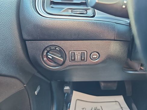 Used 2023 Dodge Challenger GT image 29