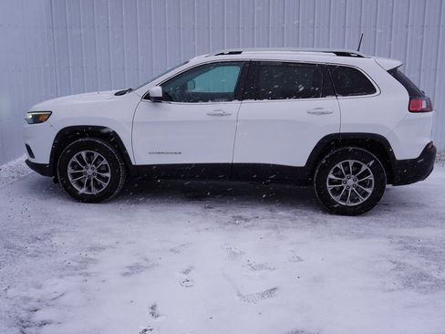 Used 2020 Jeep Cherokee Latitude Plus w/ Cold Weather Group image 3