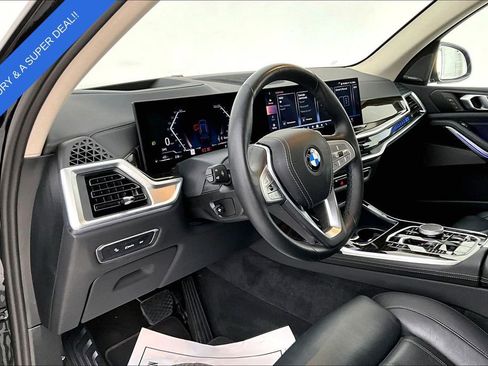 Used 2025 BMW X7 xDrive40i image 18