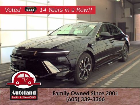 Used 2025 Hyundai Sonata SEL FWD image 1
