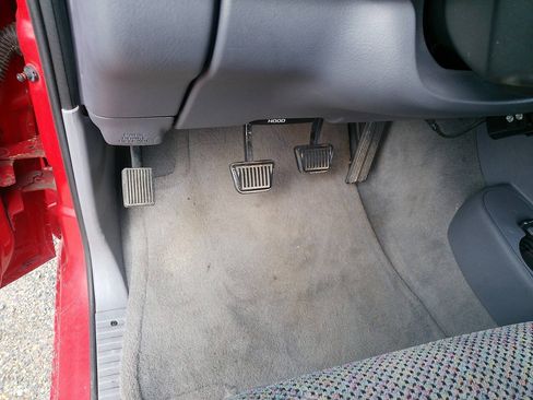 Used 1999 Dodge Ram 2500 Truck 2WD Quad Cab image 31