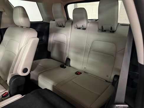 Used 2023 Nissan Pathfinder SL w/ SL Premium Package AWD/4WD image 21