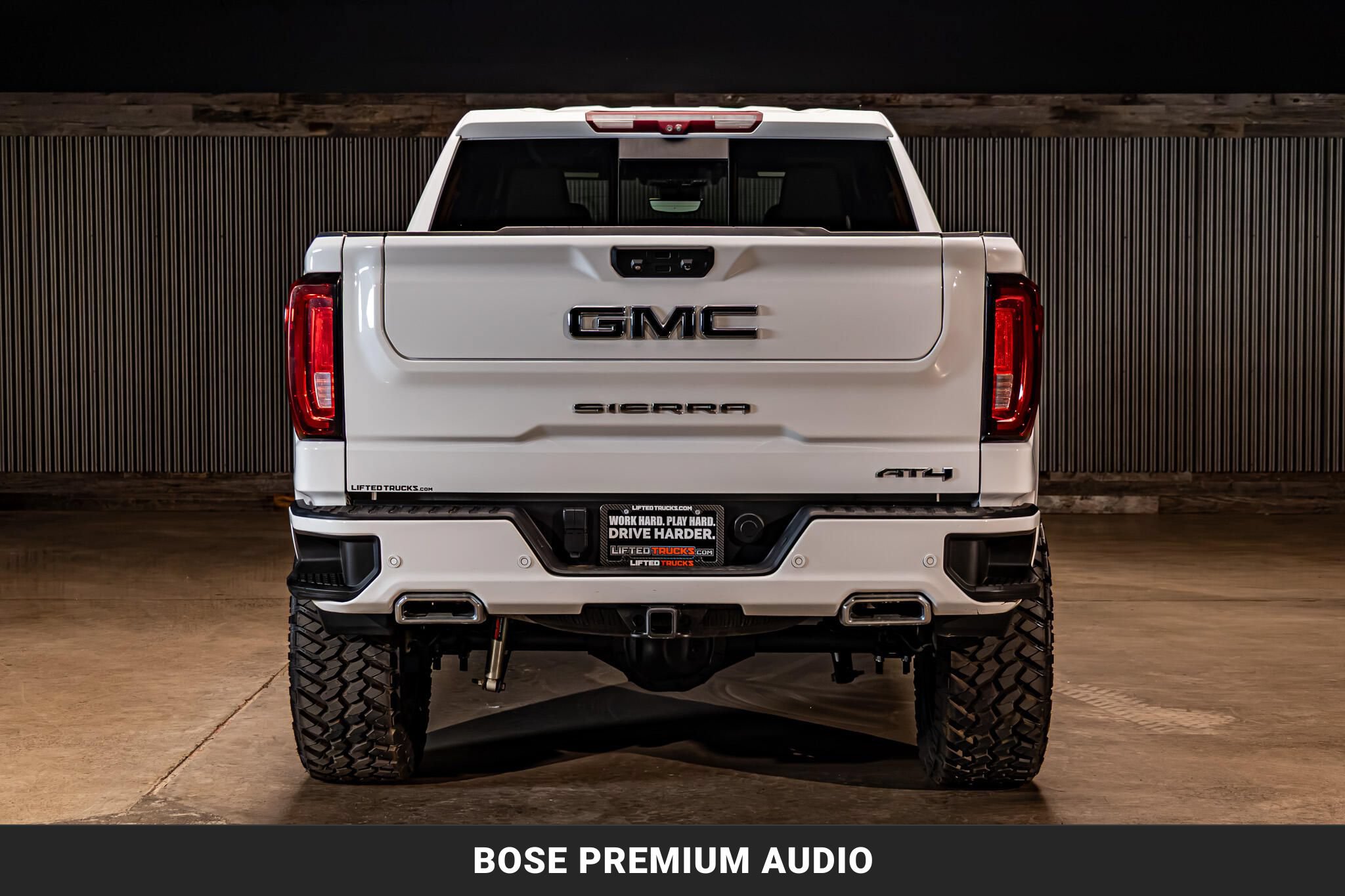 Used 2023 GMC Sierra 1500 AT4 w/ Technology Package AWD/4WD image 8