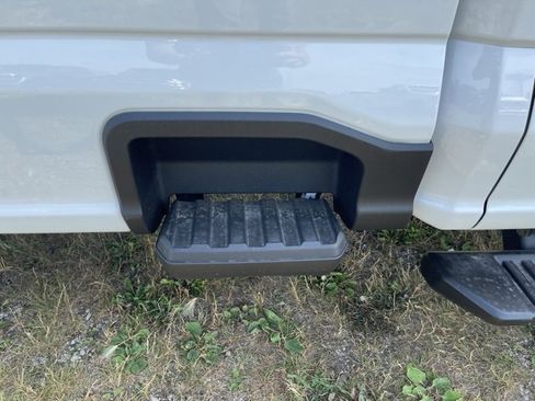 New 2025 Ford F350 XLT image 11