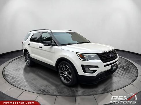 Used 2016 Ford Explorer Sport w/ Equipment Group 401A AWD/4WD image 7