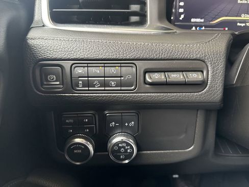 Certified 2022 GMC Yukon XL Denali image 18