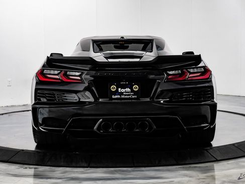 Used 2023 Chevrolet Corvette Z06 image 14
