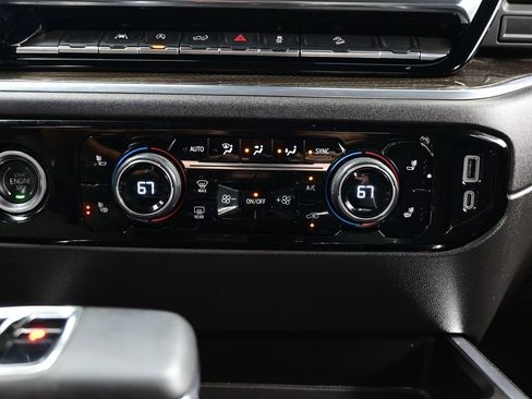 Used 2024 Chevrolet Silverado 1500 LT Trail Boss w/ LPO, Dark Essentials Package image 24