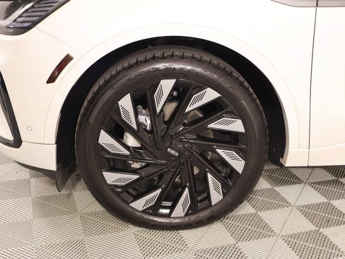 Used 2024 Lincoln Nautilus Black Label w/ Jet Appearance Package (87T) AWD/4WD image 18