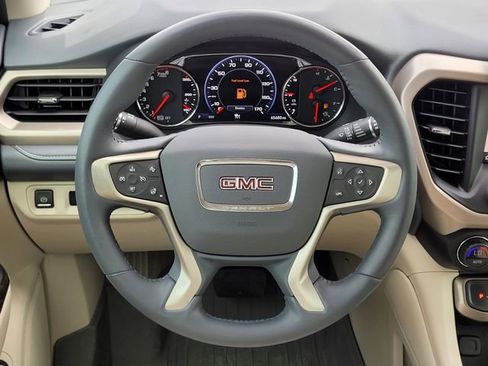 Used 2021 GMC Acadia Denali w/ Denali Technology Package FWD image 10