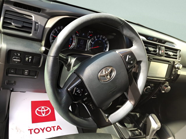 Certified 2019 Toyota 4Runner TRD Off-Road Premium AWD/4WD image 15
