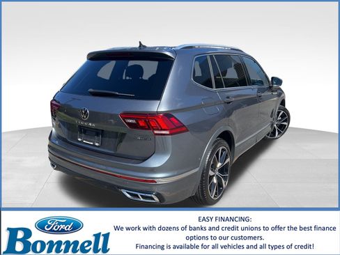 Used 2022 Volkswagen Tiguan SEL R-Line image 4