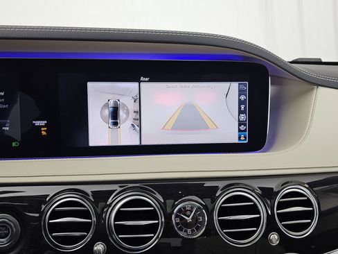 Used 2019 Mercedes-Benz S 560 Sedan image 43