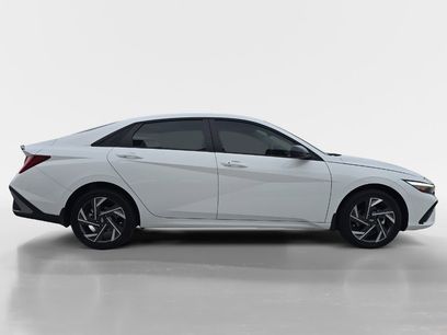 New 2025 Hyundai Elantra SEL