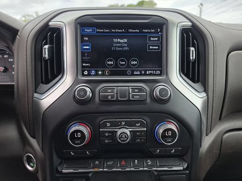 Used 2022 Chevrolet Silverado 1500 RST AWD/4WD image 25