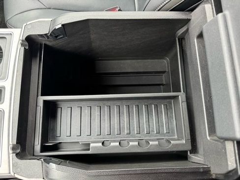 Used 2015 Ford F150 Platinum image 18