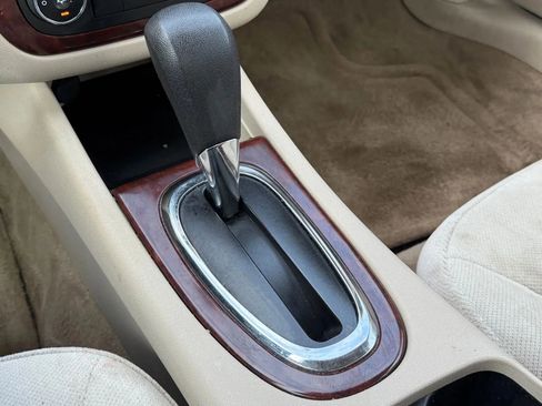 Used 2009 Chevrolet Impala LT image 19