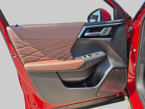 New 2025 Mitsubishi Outlander SEL image 21