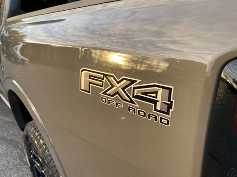 New 2025 Ford Ranger Lariat w/ FX4 Off-Road Package image 19