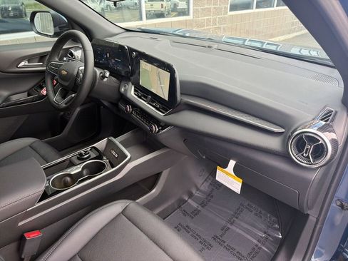 New 2026 Chevrolet Equinox LT w/ Convenience Package II AWD/4WD image 33