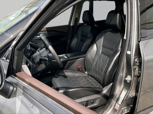 Used 2023 Nissan Rogue Platinum w/ Platinum Premium Package FWD image 8
