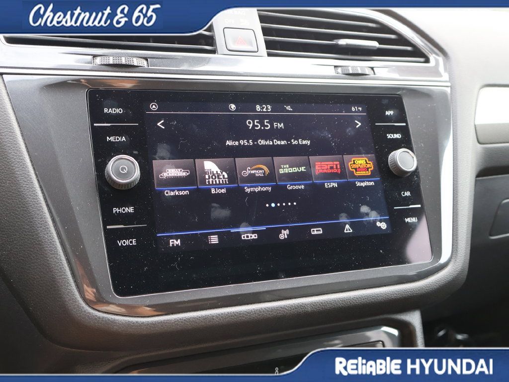 Used 2023 Volkswagen Tiguan SE FWD image 34