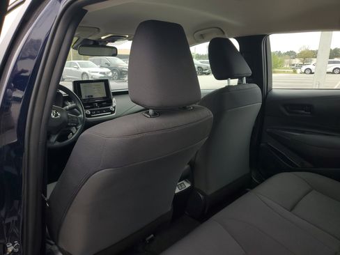 Used 2025 Toyota Corolla LE image 9