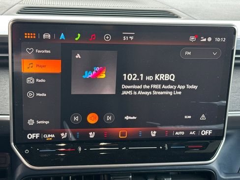 New 2025 Volkswagen ID. Buzz Pro S RWD image 18