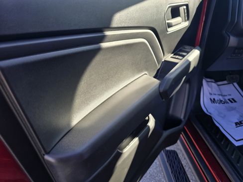 Used 2026 Chevrolet Colorado Trail Boss image 15