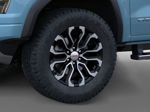 New 2026 GMC Canyon Denali image 9