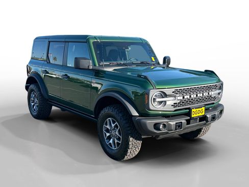 Certified 2025 Ford Bronco Badlands image 7