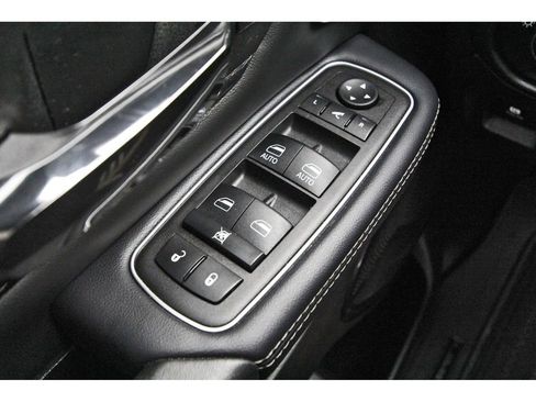 Used 2024 RAM 1500 Limited image 21