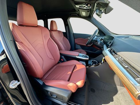 New 2026 BMW X1 xDrive28i w/ Convenience Package image 23