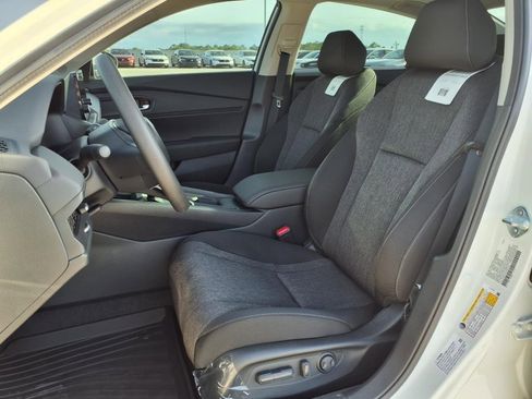 New 2025 Honda Accord SE image 9