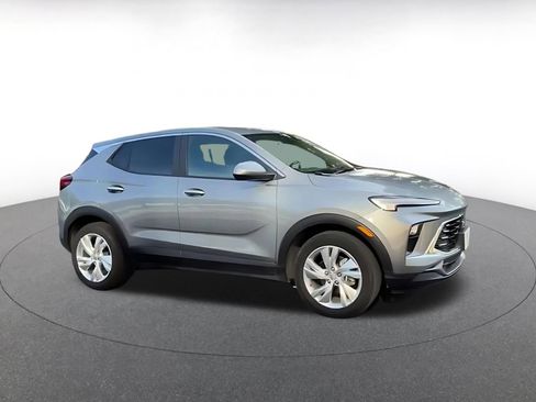 Used 2025 Buick Encore GX Preferred FWD image 2