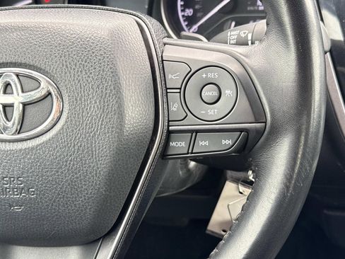 Used 2023 Toyota Camry SE image 14