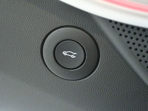 Used 2023 Chevrolet Camaro ZL1 image 78