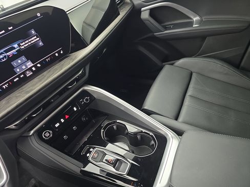 Used 2025 Audi Q5 Premium Plus image 25