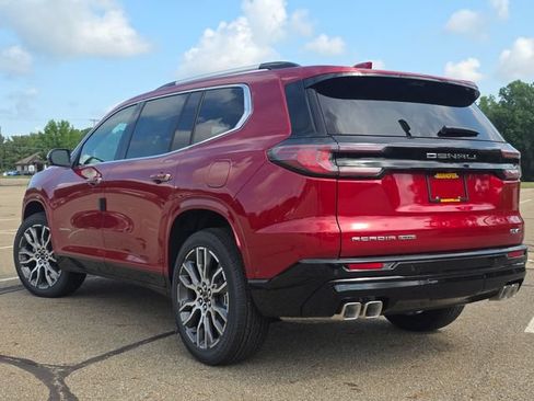 New 2026 GMC Acadia Denali Ultimate AWD/4WD image 15