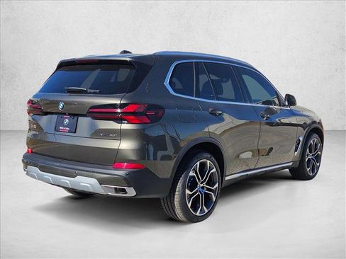 Used 2026 BMW X5 xDrive40i AWD/4WD image 2