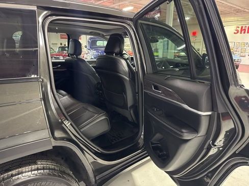 Certified 2024 Jeep Grand Cherokee Limited w/ Luxury Tech Group II image 38