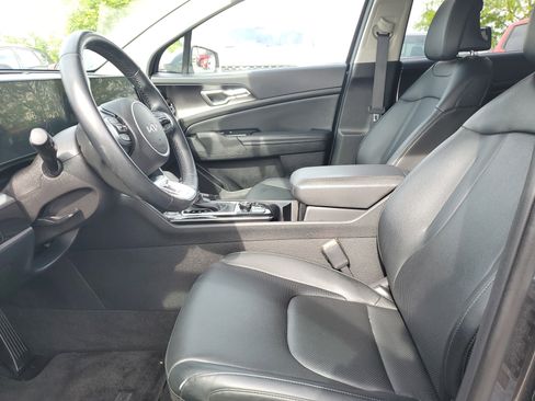 Used 2023 Kia Sportage EX FWD image 14