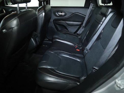 Used 2016 Jeep Cherokee High Altitude w/ Luxury Group AWD/4WD image 14