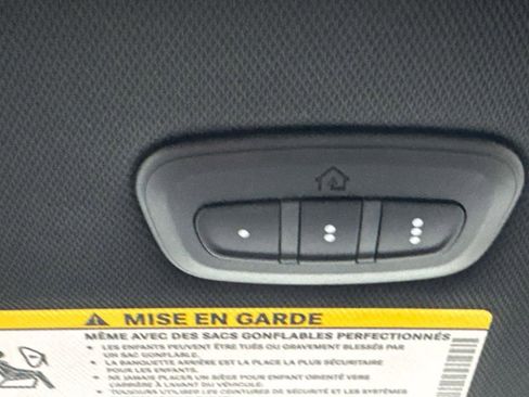 New 2026 Chrysler Pacifica Limited FWD image 23