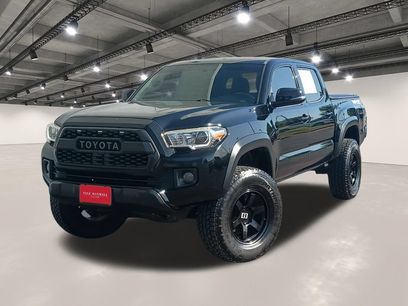 Used 2017 Toyota Tacoma TRD Off-Road w/ Tow Package (A/T)